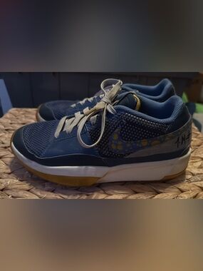 Nike Ja 1 Mystic Navy (GS) Size 5.5Y Sneakers